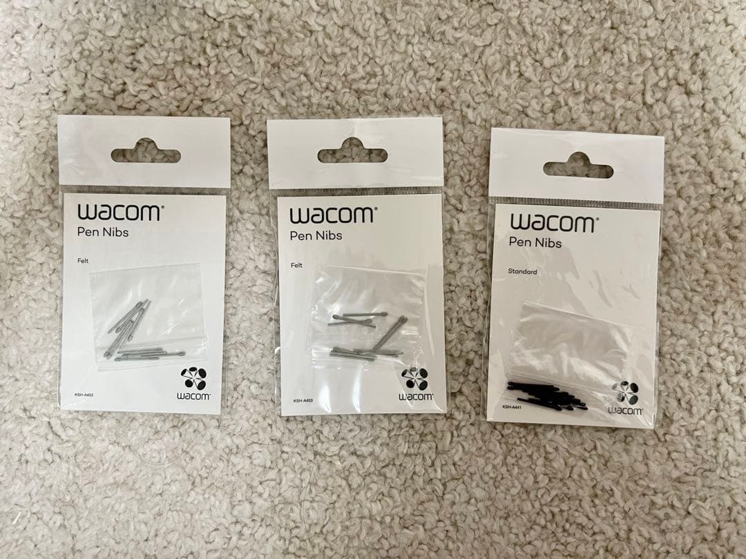 Wacom Intuos Pro Mサイズ（箱無し、替え芯つき）