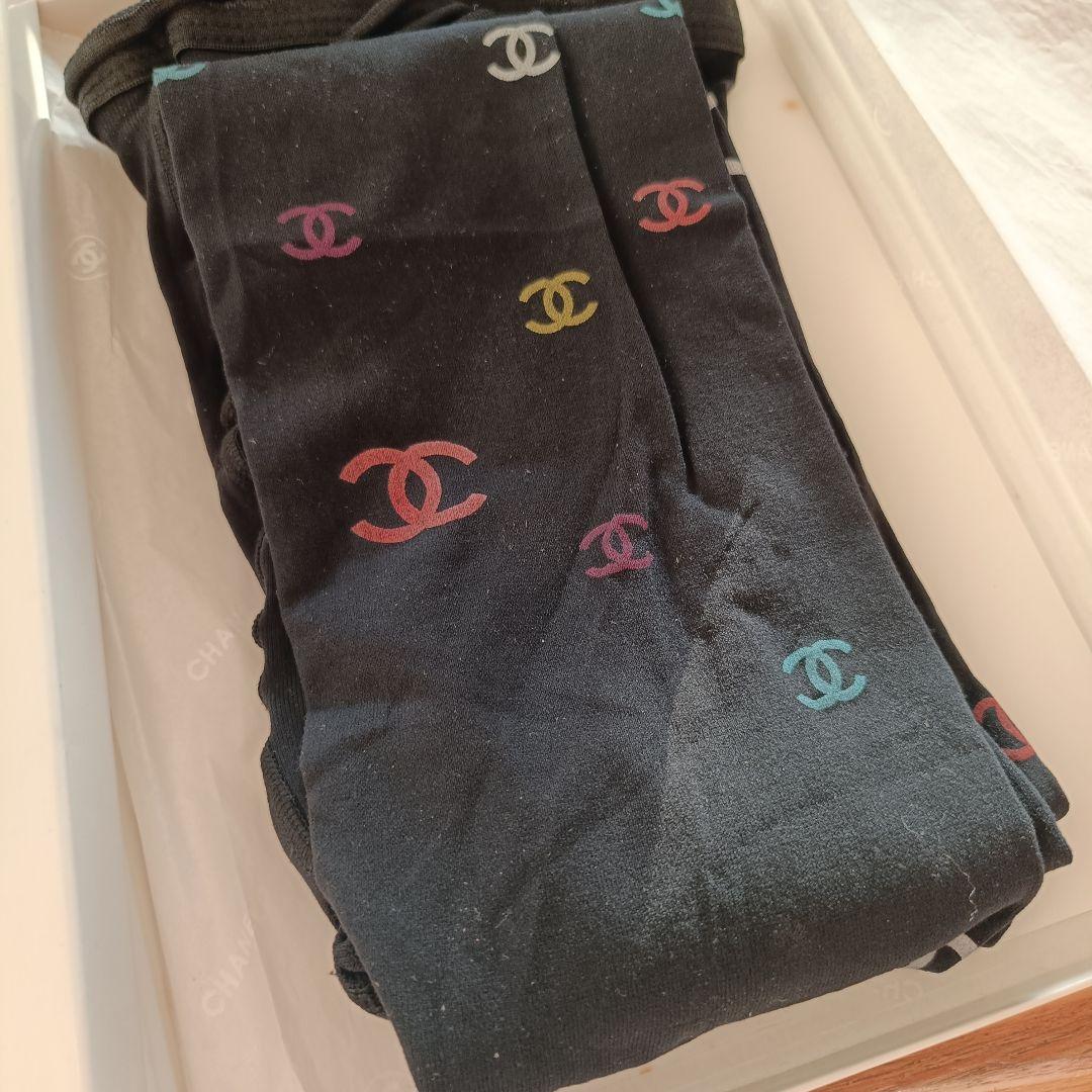 CHANELロゴプリントタイツ　サイズ　2　タグなし