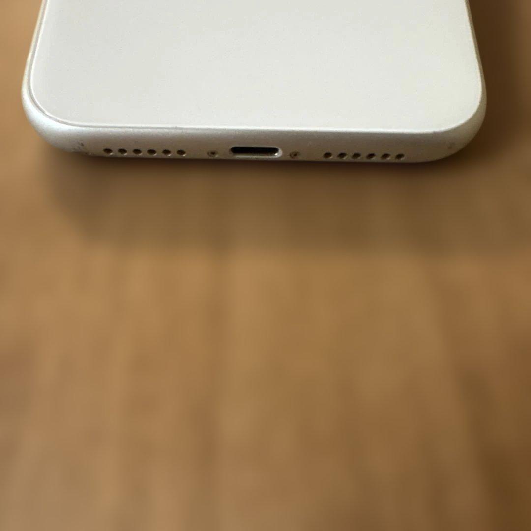 iPhone 11 本体 白（ホワイト） 64GB SIMフリー