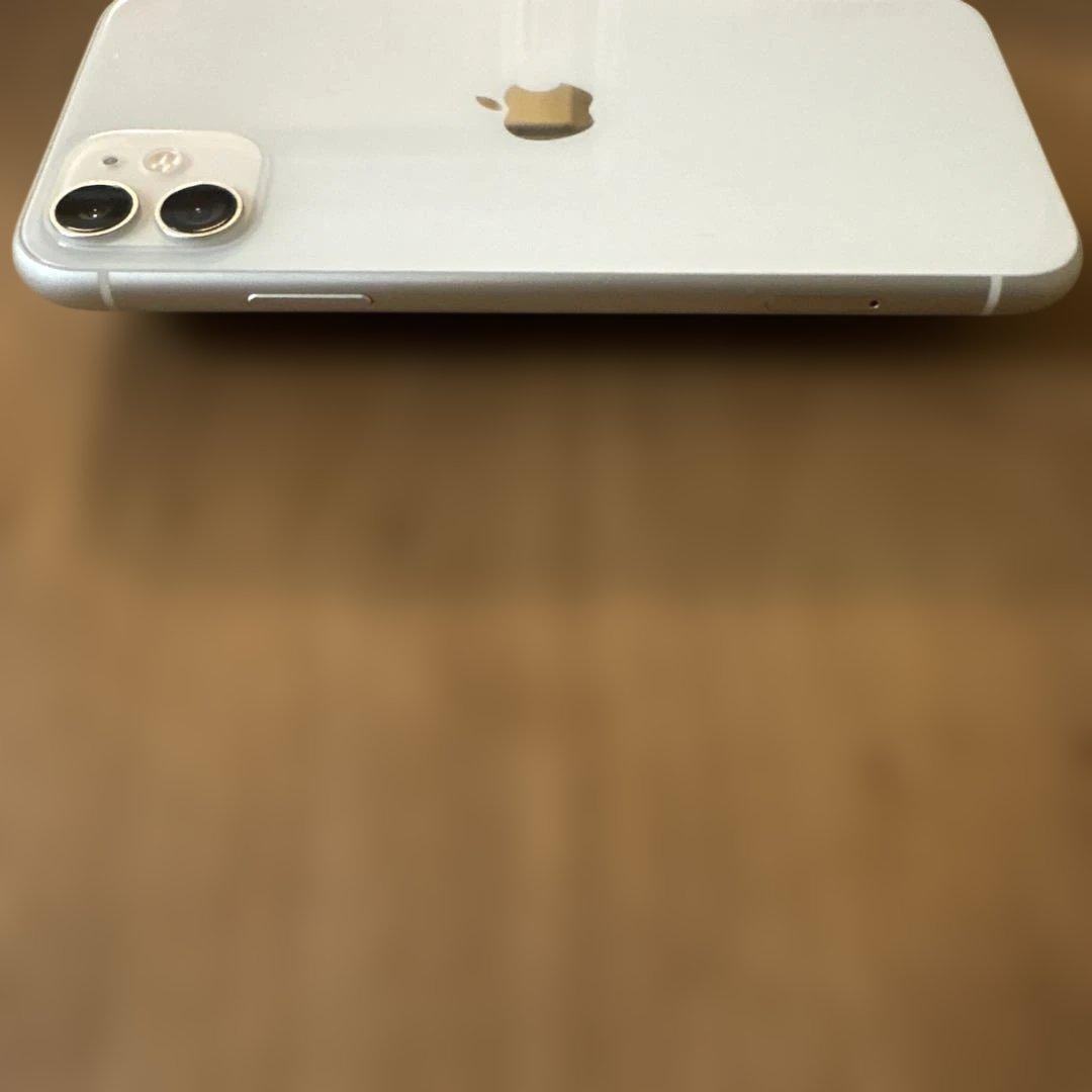 iPhone 11 本体 白（ホワイト） 64GB SIMフリー
