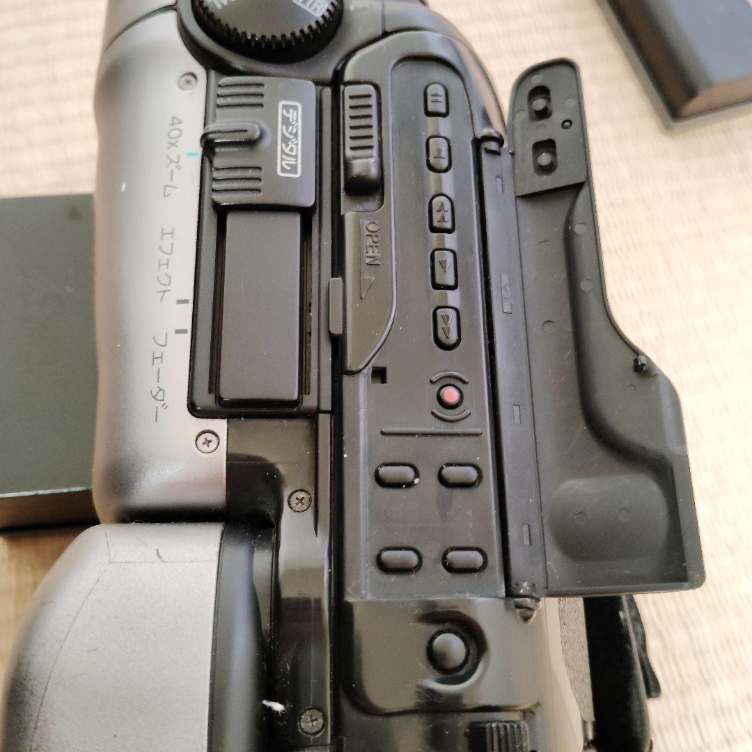 8mmビデオ　ダビング ビデオカメラ MB-E2＆バッテリー＆新品テープ　他