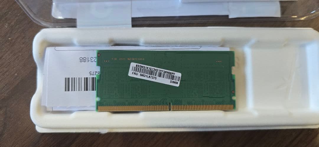 【Lenovo純正】Samsung ノートパソコン用メモリ 8GB DDR5