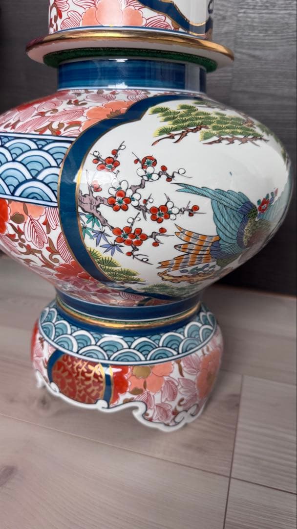 今日だけ割引　有田焼 勝右衛門作 染錦 金彩色絵花鳥紋 沈香壷　飾壺